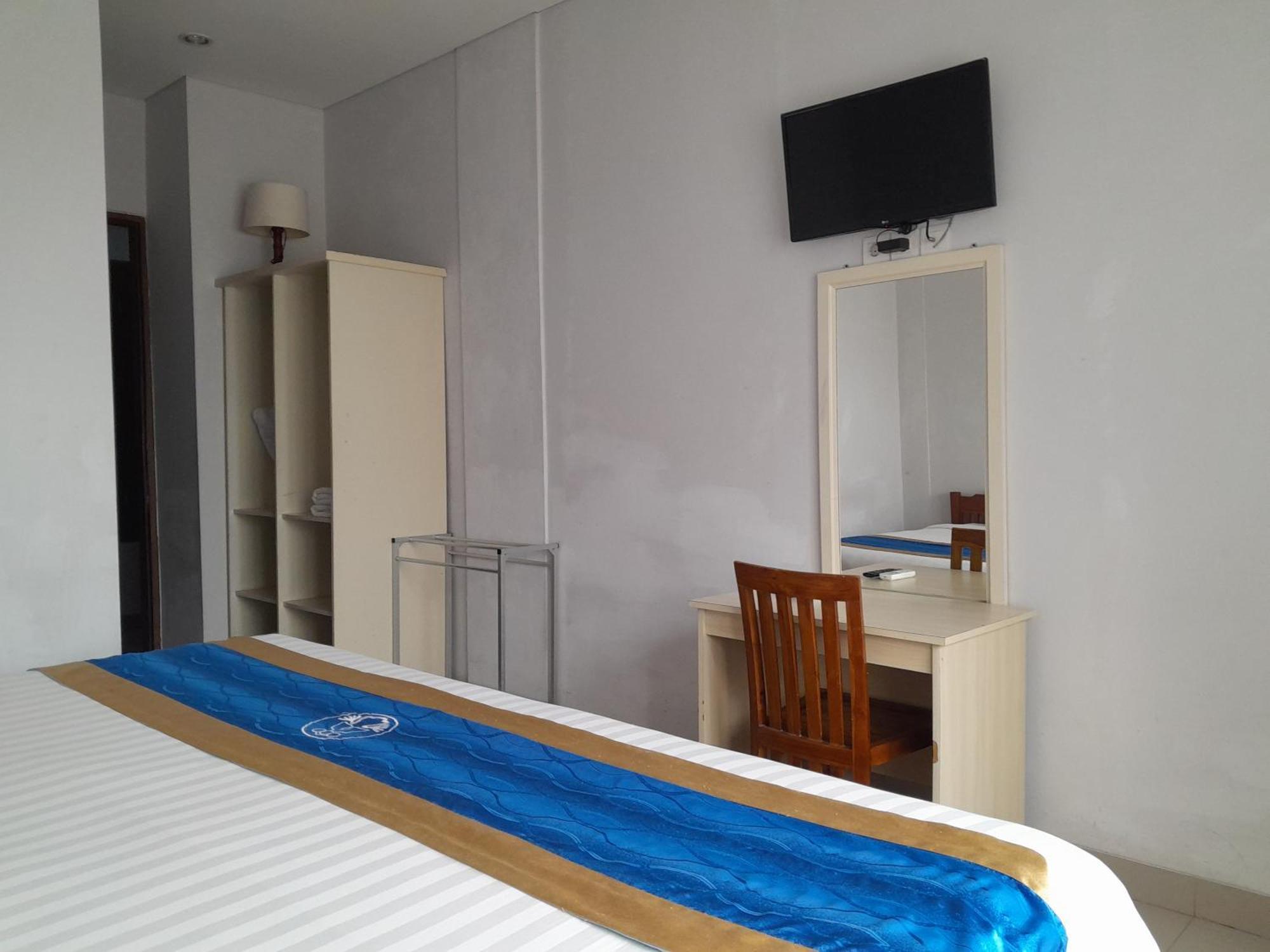 Hotel Dhyana Pura Kapal Extérieur photo